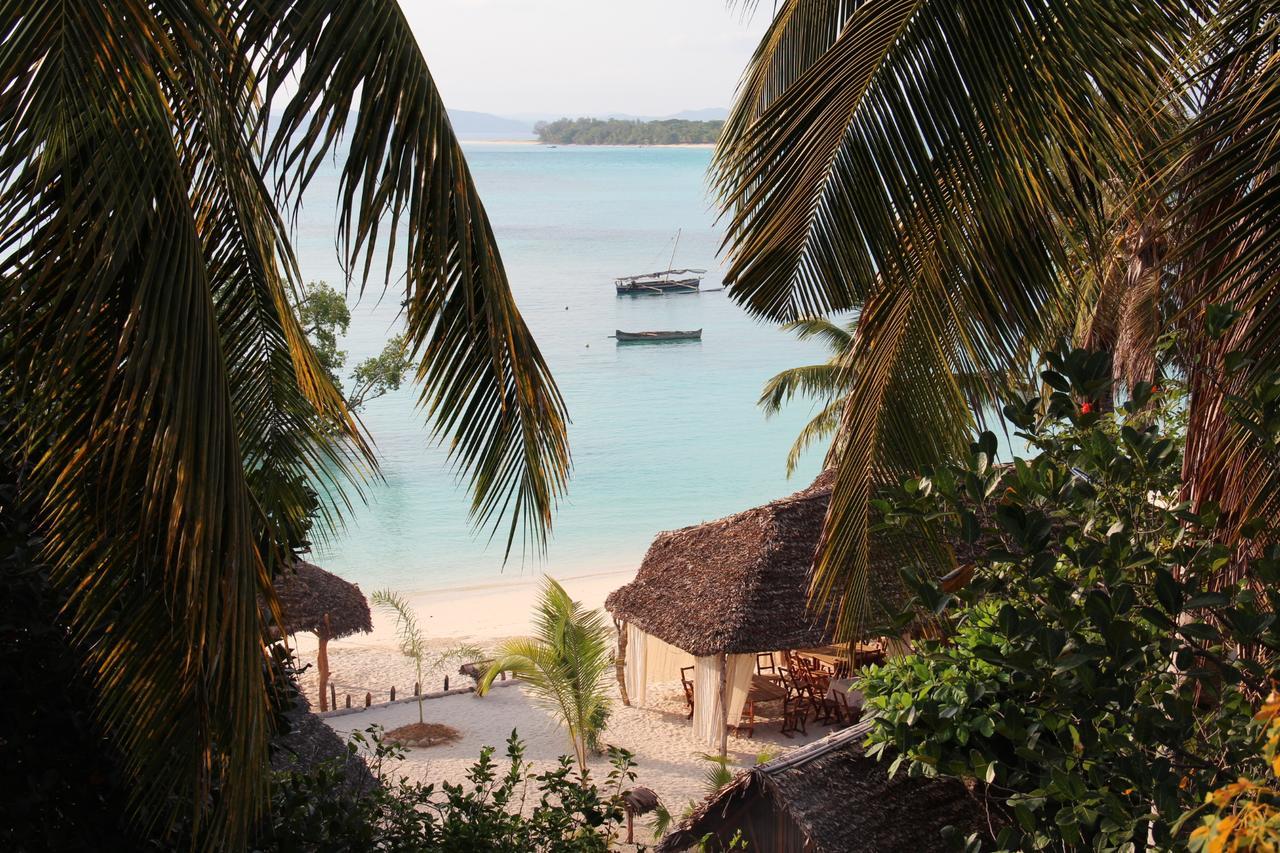 Le Zahir De L'Ile - Iranja Villa Nosy Be Exterior photo