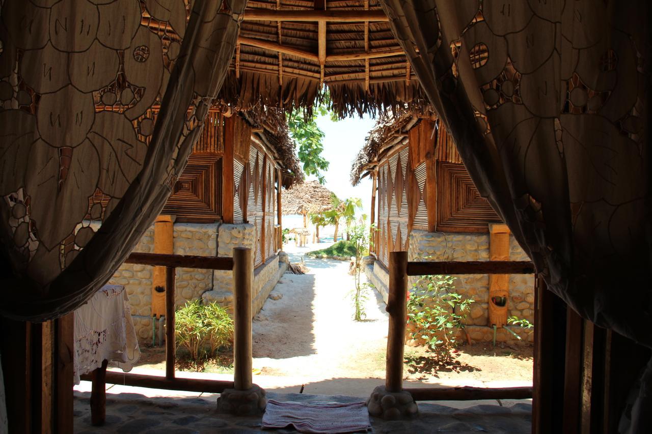 Le Zahir De L'Ile - Iranja Villa Nosy Be Exterior photo