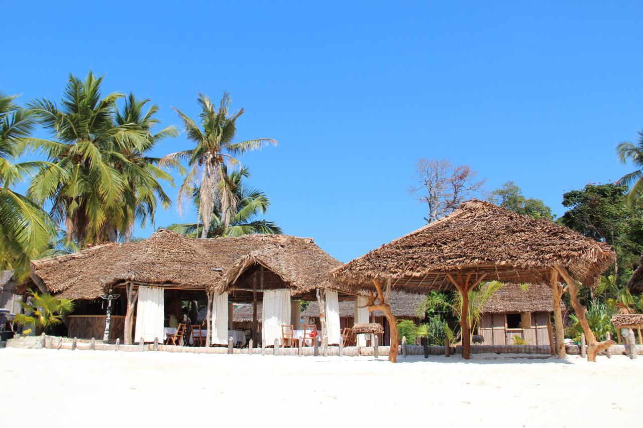 Le Zahir De L'Ile - Iranja Villa Nosy Be Exterior photo